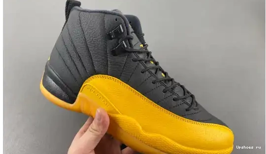 Jordan  130690-070  12 “University 130690-070 Air Gold” 0406